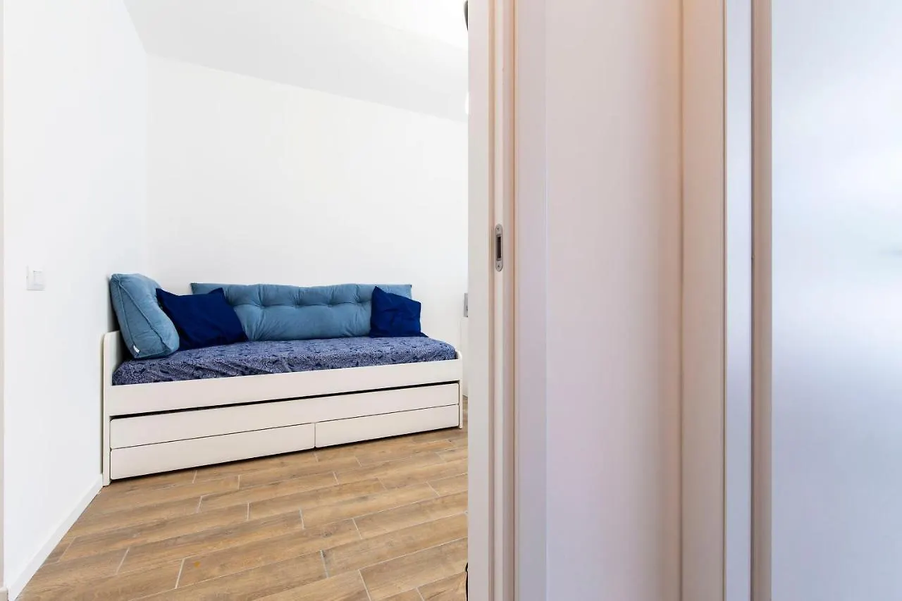 Noto 10 Apartment Milan