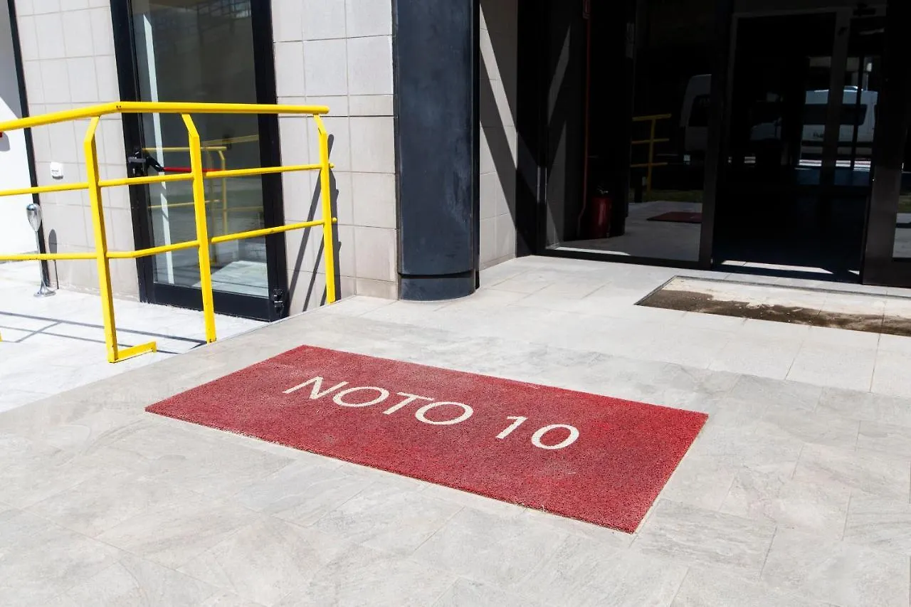 Noto 10 Apartment Milan