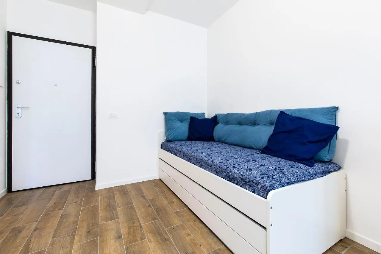 Noto 10 Apartment Milan 0*,